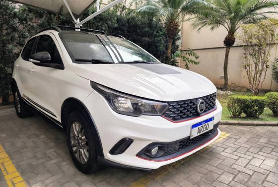 FIAT ARGO 1.8 E.TORQ FLEX TREKKING AT6